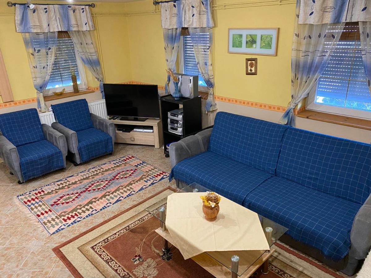 Toparti Vendeghaz - Lipot, Magyarorszag Exteriör bild
