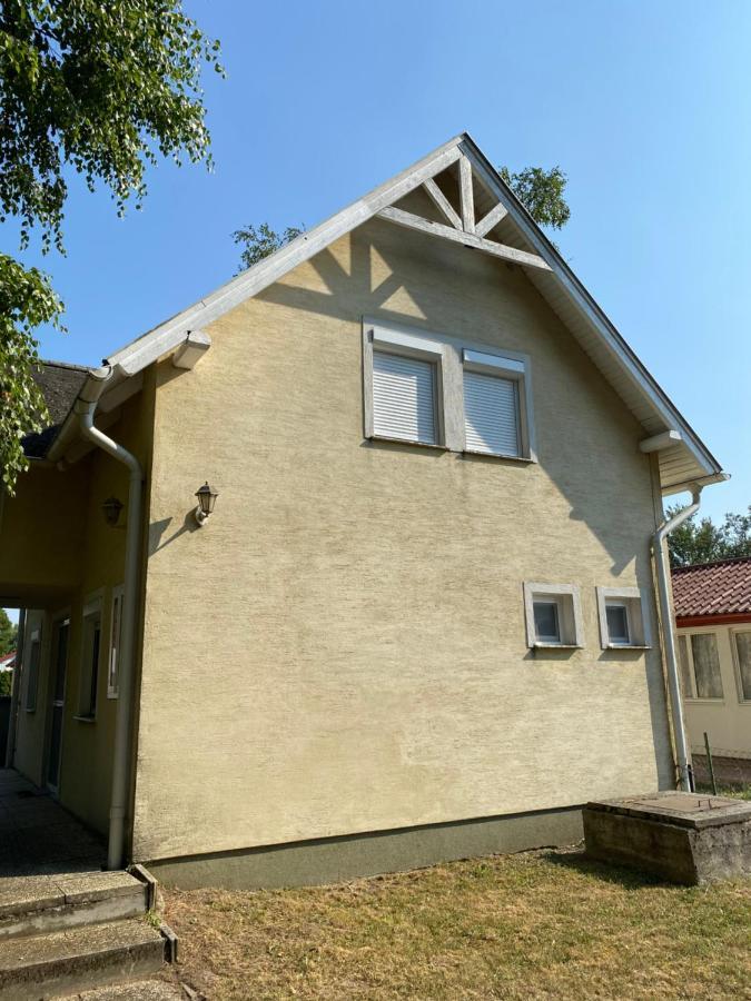 Toparti Vendeghaz - Lipot, Magyarorszag Exteriör bild
